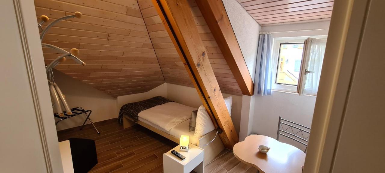 Hotel Restaurant Cave Bel-Air Praz  ภายนอก รูปภาพ